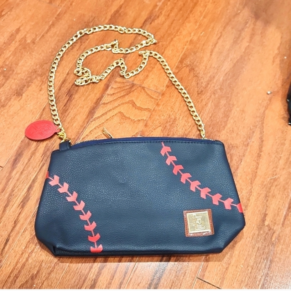 Cardinals‎ purse
